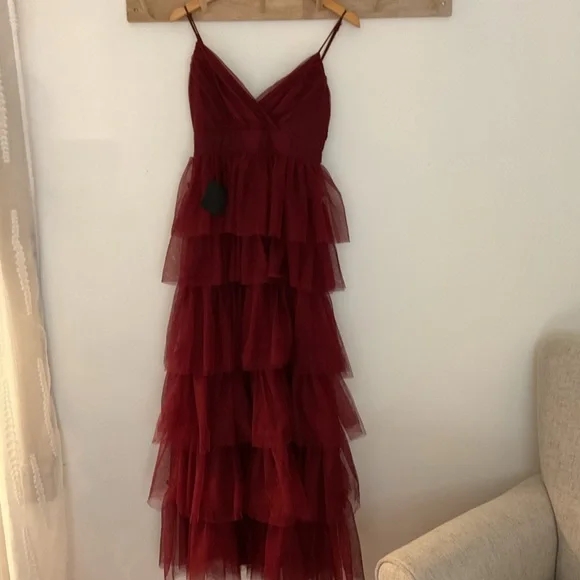 Lulus Rule The Runway Burgundy Tulle Surplice Tiered Maxi Dress Small NWT - Picture 5 of 15